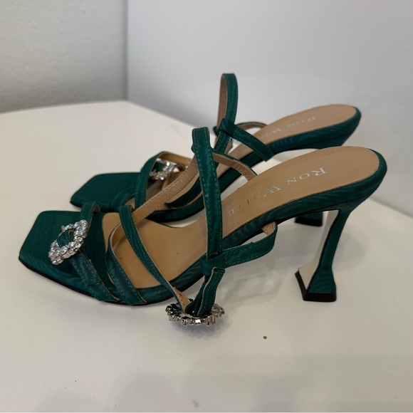 NWOT Ron White Women's Metallic Nicolette Crystal Buckle  Sandal size 361/2 - Picture 6 of 7